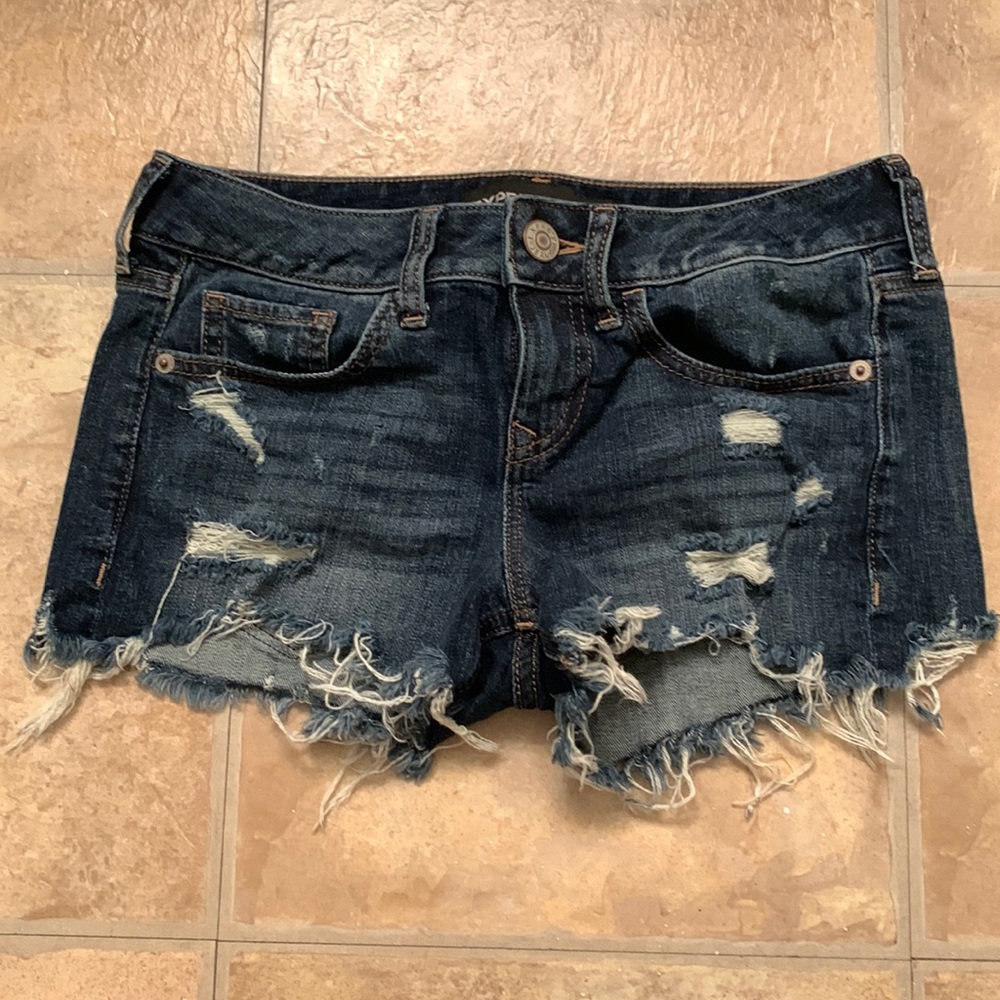 EUC Express distressed jean shorts